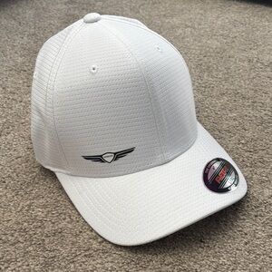 NWT Genesis car hat